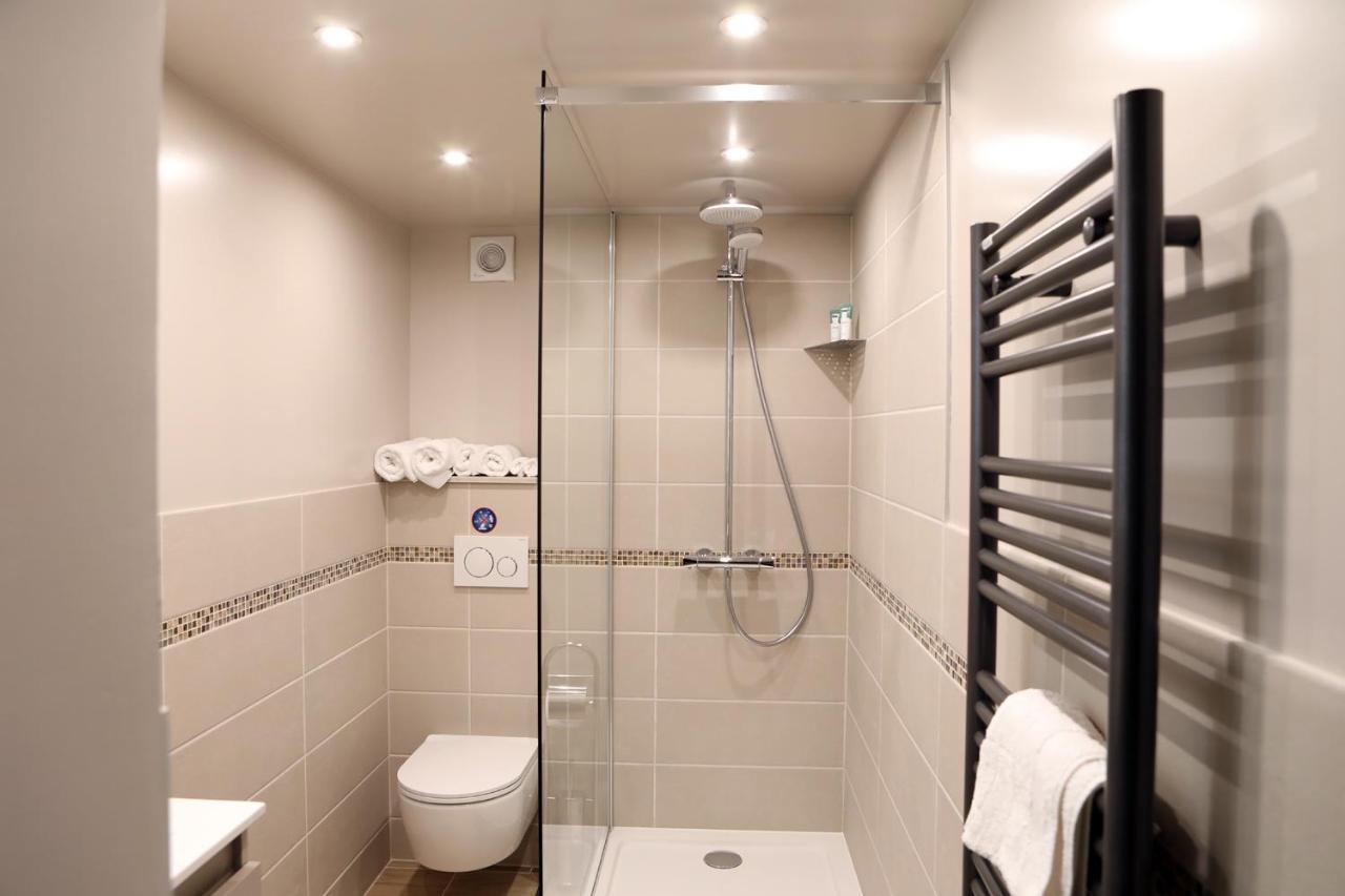 Le Domaine Du Lieu Athan ,Reserve Aux Adultes Bed & Breakfast Saint-Gâtien-des-Bois Dış mekan fotoğraf